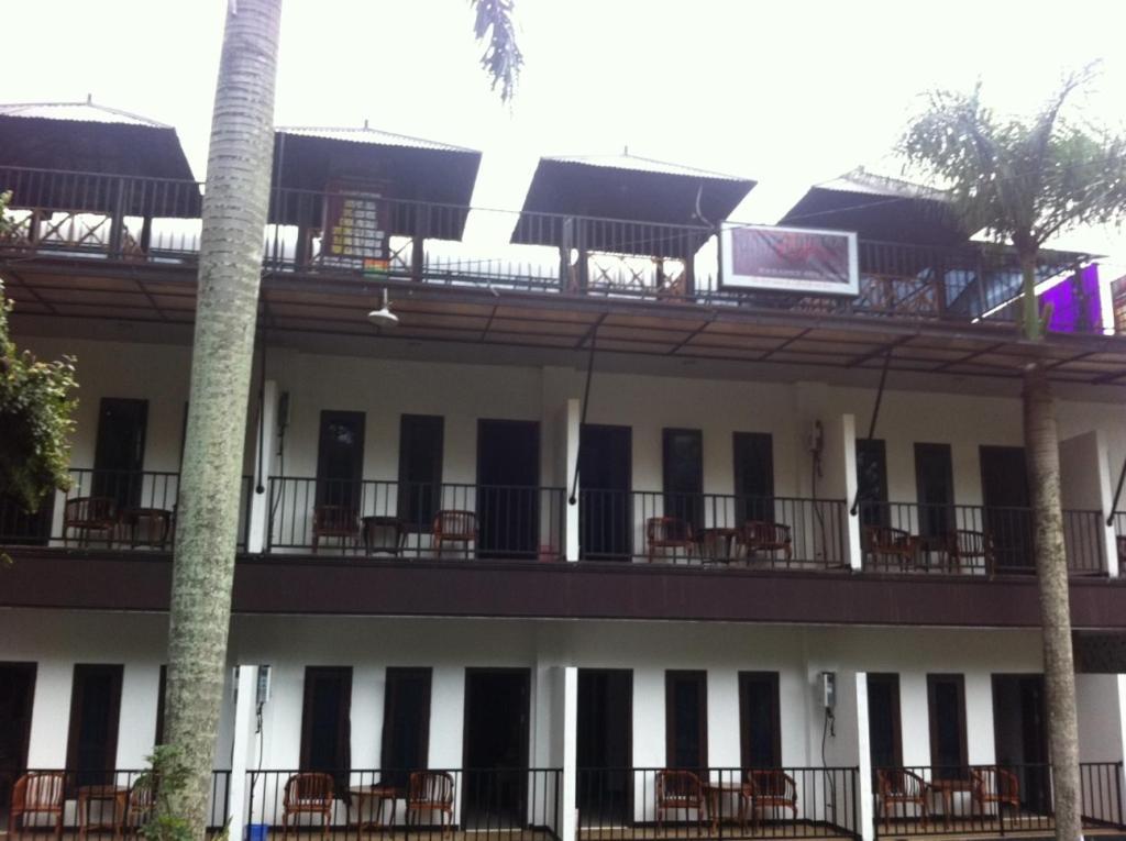 Hotel Moro Seneng Baturraden Exterior photo