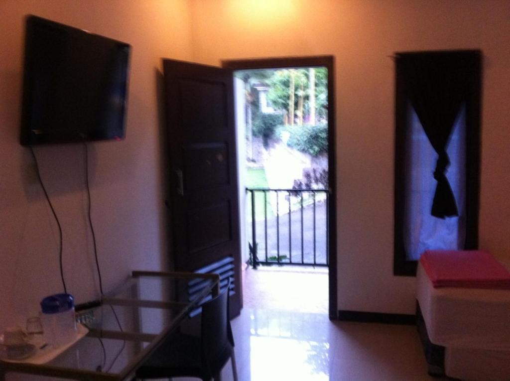 Hotel Moro Seneng Baturraden Room photo